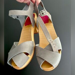 Swedish Hasbeens Grey Strappy Clogs